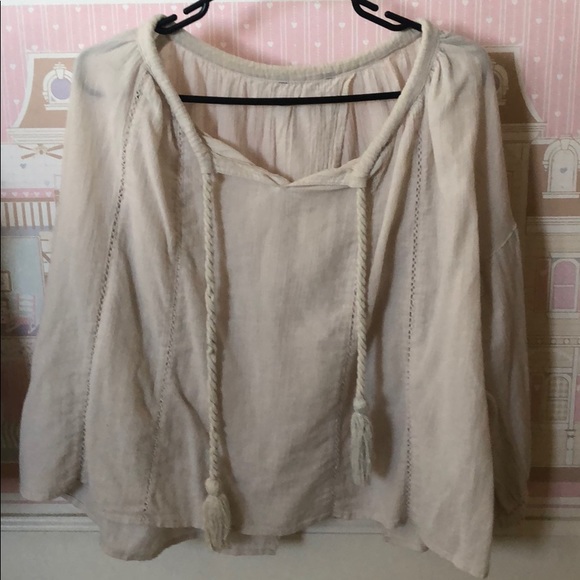 Tops - Flowy white long sleeve top